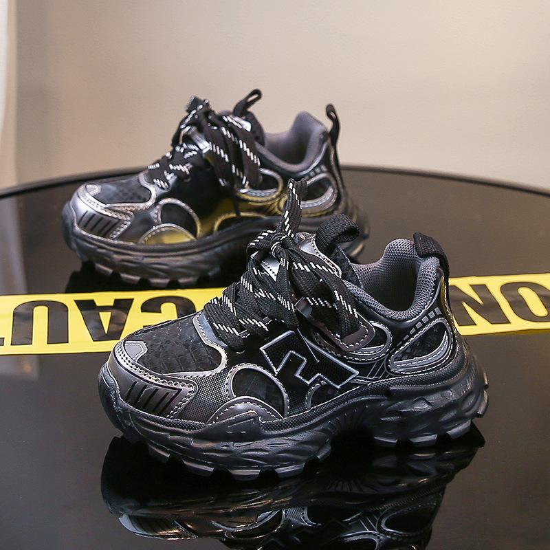 

Девочки кроссовки кожаные на липучке детская обувь черные грязеотталкивающие одноклассники Чжунда ученики начальной школы спортивная обувь 37 чёрный