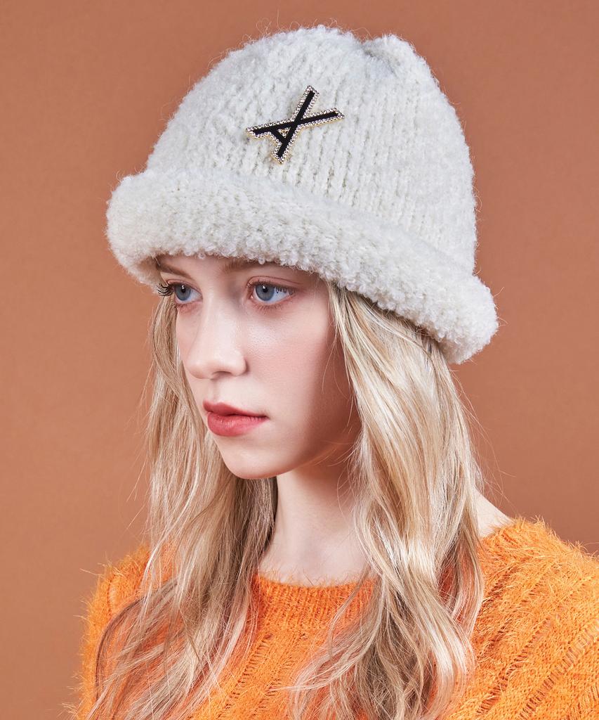 Bajal Va Brooch Melange Wool Rolling Beanie Cream Mix