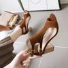 Frühling und Sommer Neue Stil, Mode, High Heels frauen Sandalen T-schnalle Casual Offene spitze Schuhe 7cm Plus größe 34-45