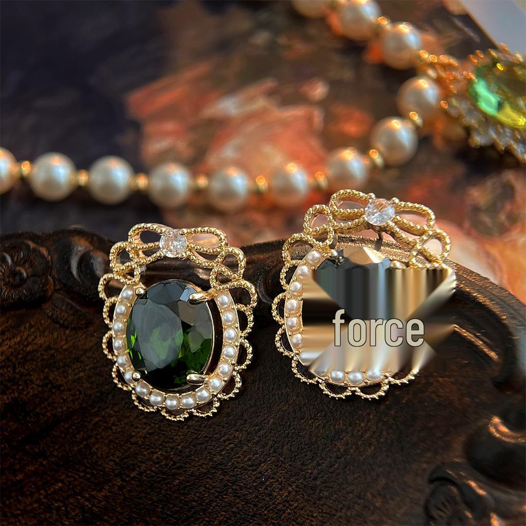 Elegant Vintage-Inspired Green Zirconia Stud Earrings Collection