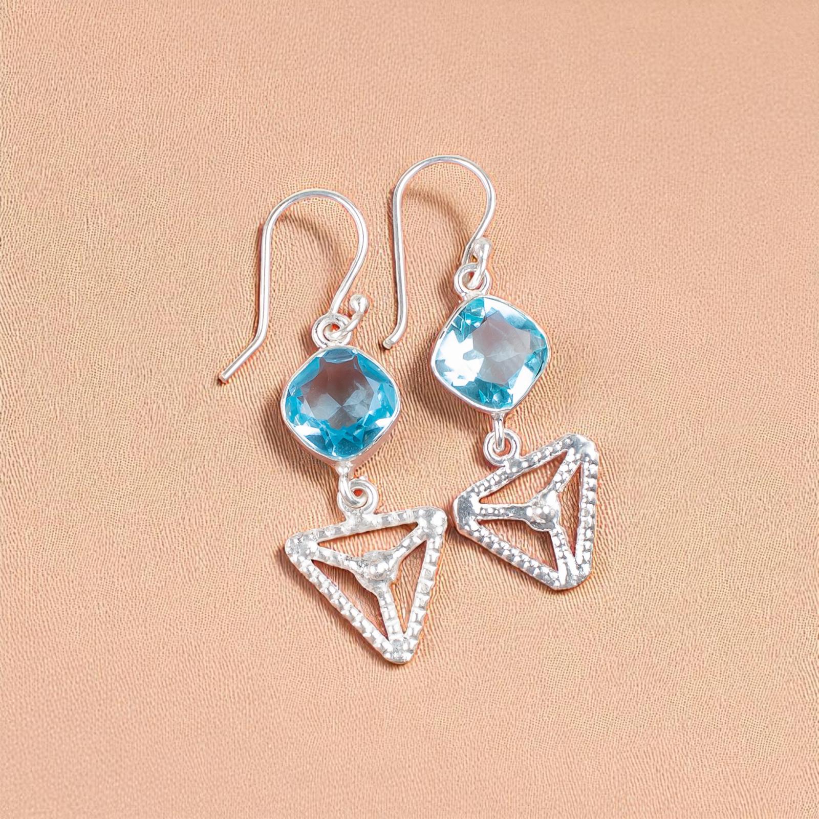 

Sky Blue Topaz Gemstone 925 Sterling Silver Jewelry Handcrafted Earrings 2.00 EE-45-9