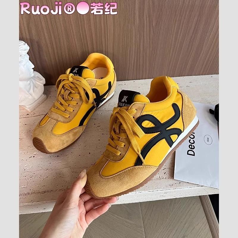 

Inner height increase German training shoes women s 2025 spring new retro versatile ugly cute fashion leather sports and leisure Forrest Gump shoes 40 жовтий