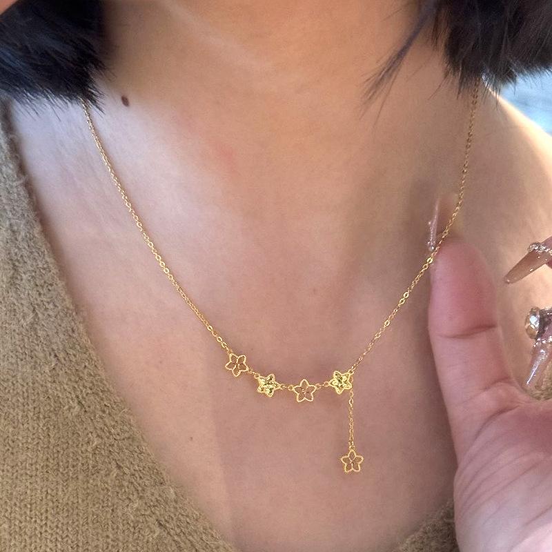 Creative sparkling crushed ice star necklace new in exquisite fashion Shiny tassel collarbone chain pendant wedding 45cm