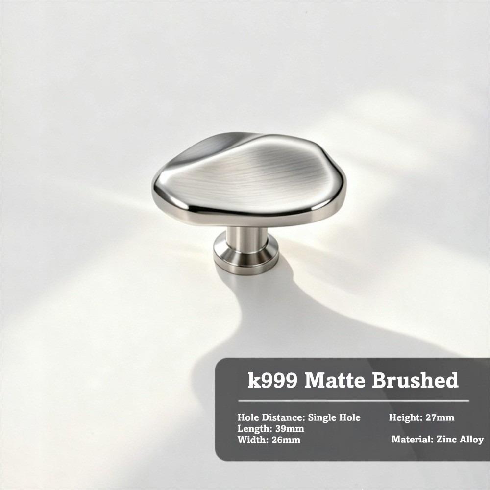 Solid Vintage Furniture Handles Nordic Style Alloy Wardrobe Handles Single Hole Dresser Hardware