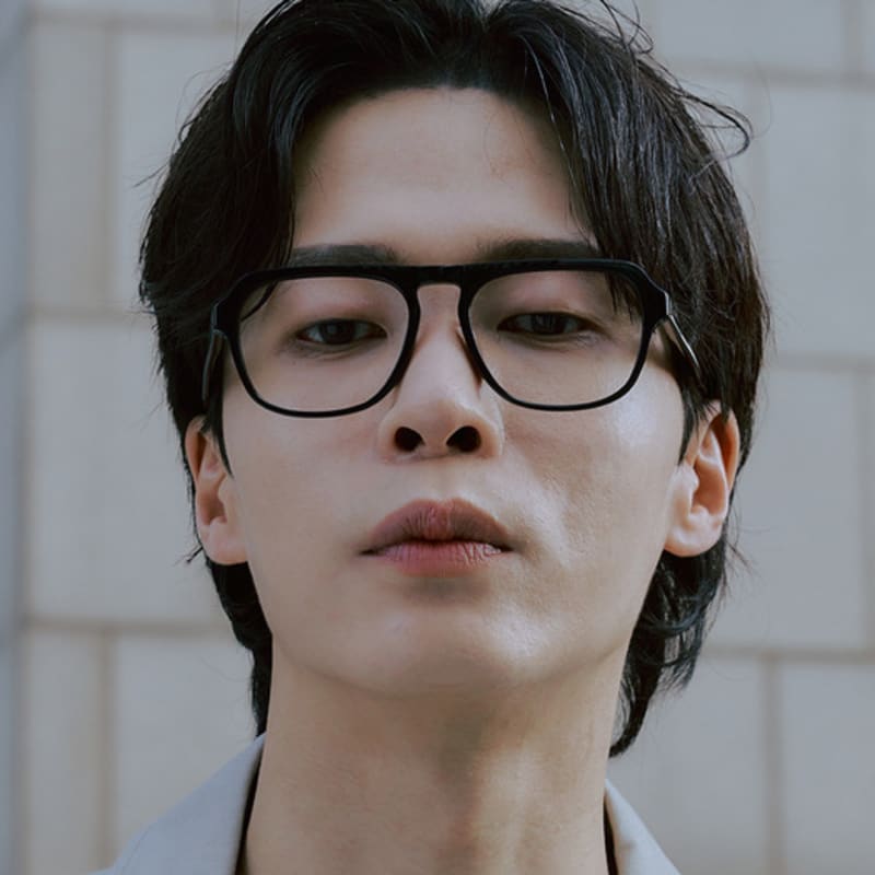 

aloeyewear [ЧЕРНАЯ ЛИНИЯ] BL7407 0909G Выбор линз с защитой от синего света Demo lens (basic inclusion)