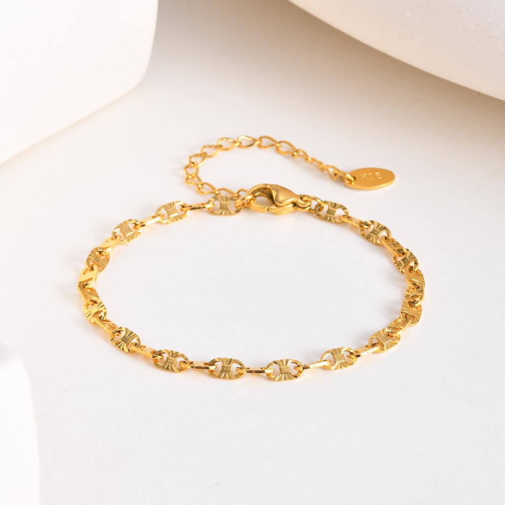Simple Handmade Chain Bracelets for Women Girls,Gold Color Stainless Steel Lucky Wristband Bracelet,Birthday Gifts for Her