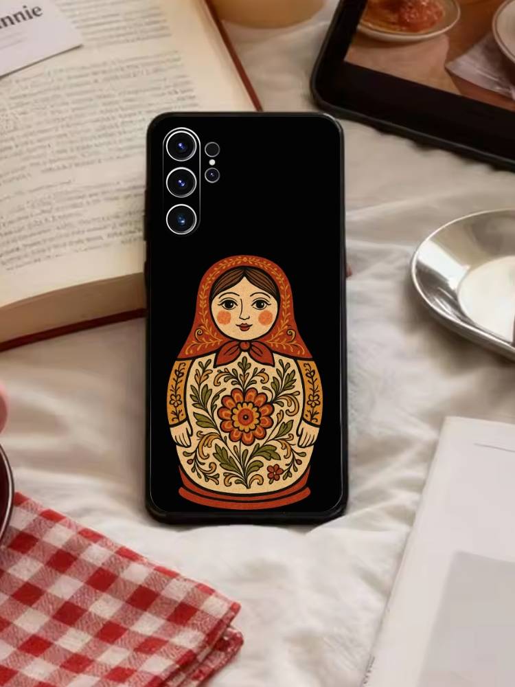 Russian Dolls Matryoshka Phone Case For Samsung S26,S25,S24,S23,S22,S30,S21,Ultra,Plus,FE 5G Black Soft Cover