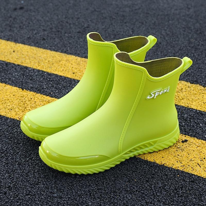 Rain shoes men's British rain boots sea fishing shoes waterproof and non-slip kitchen work rubber shoes warm new water shoes men