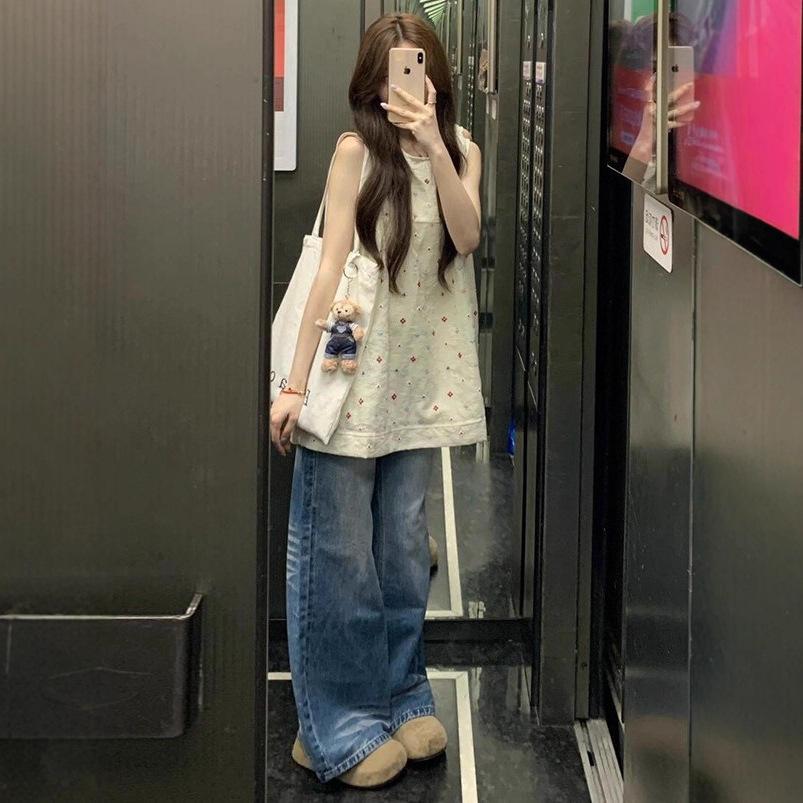 Flower Sleeveless T-shirt Women's Summer Design Sense Niche Age-reducing Top Outer Wear Large Version Loose and Thin Vest Doll Shirt