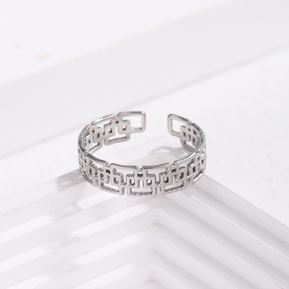 „Herzförmiger Smiley-Ring aus Titanstahl im europäischen und amerikanischen Stil – lichtechter, modischer Damenschmuck“