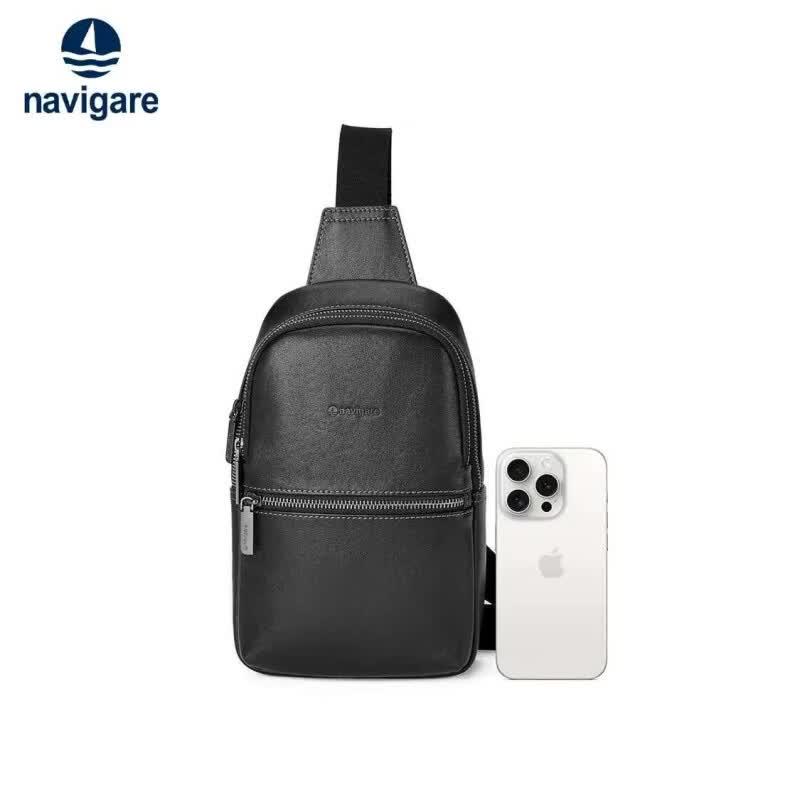 Navigare Men's Leather Chest Bag