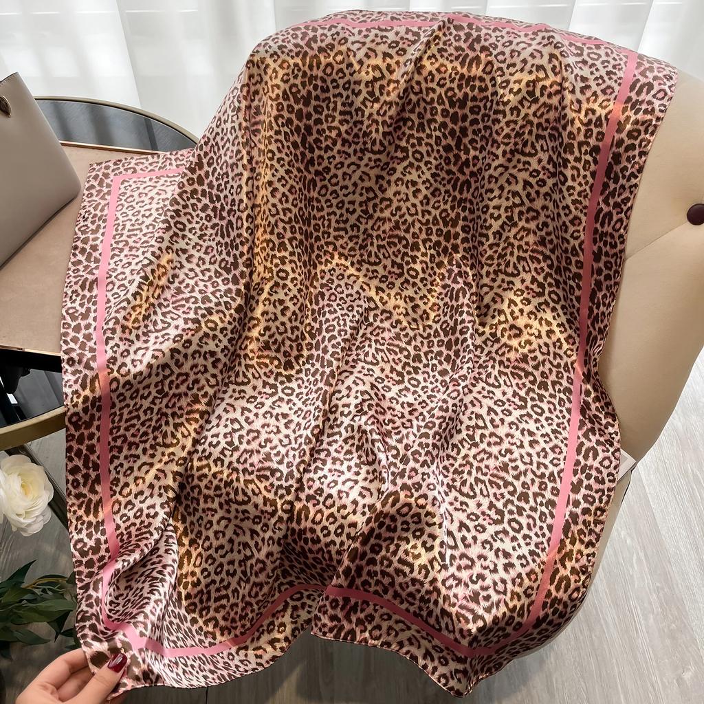 Luxury Brand Leopard Print Headband Scarf Women Fashion Silk Satin Hair Band Bag Wrist Bandana Neckerhicef Shawl Wraps 90X90cm