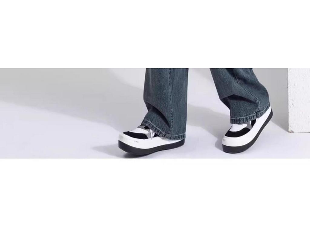 2025 Retro Fleece-Lined Wide-Leg Jeans for Women - Slimming, Versatile, Floor-Length Pants for Autumn/Winter