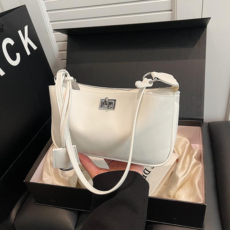 Fashion Versatile Bag Women's New Shoulder Messenger Bag Casual Handbag