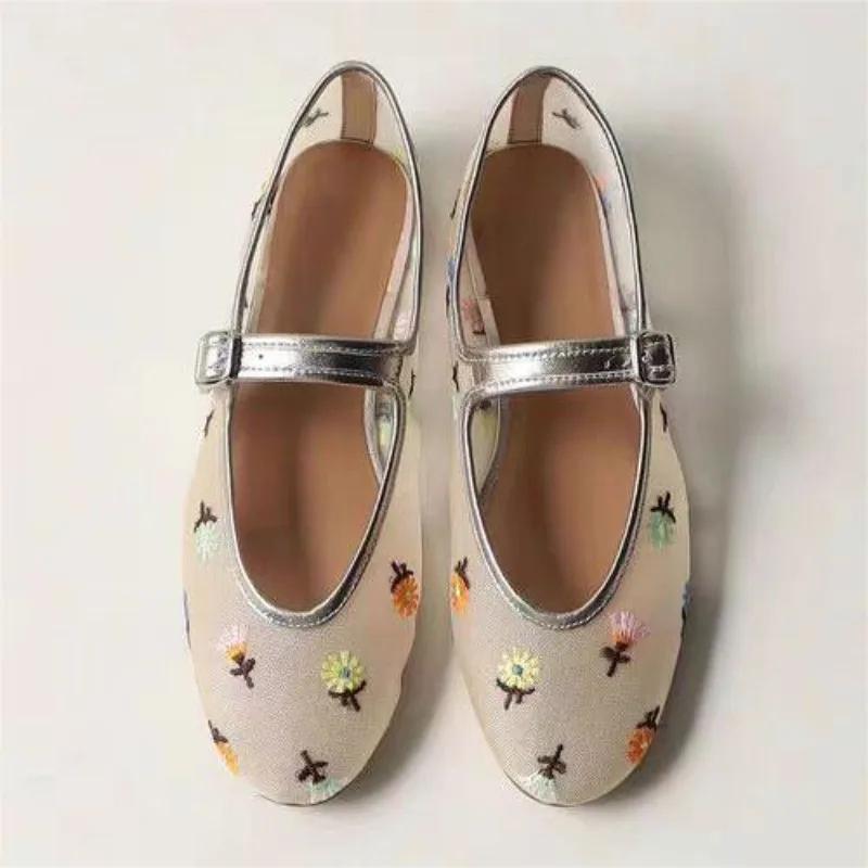 Fashion 2025 Hot Sale Ladies Shoes Shallow Women's Flats Fashion Outdoor Embroidery Daily Buckle Strap Light Best Seller Flat Low Heels