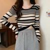 Women's Short and Unique Striped Long Sleeve T-shirt Knitted Base Top Slimming Blouse with Design Sense