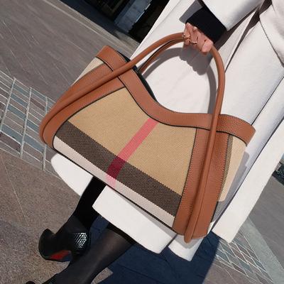 Ny High-end Karomønstret Håndtaske med Ko Læder med Én Skulder Crossbody Stor Kapacitet Tote Taske