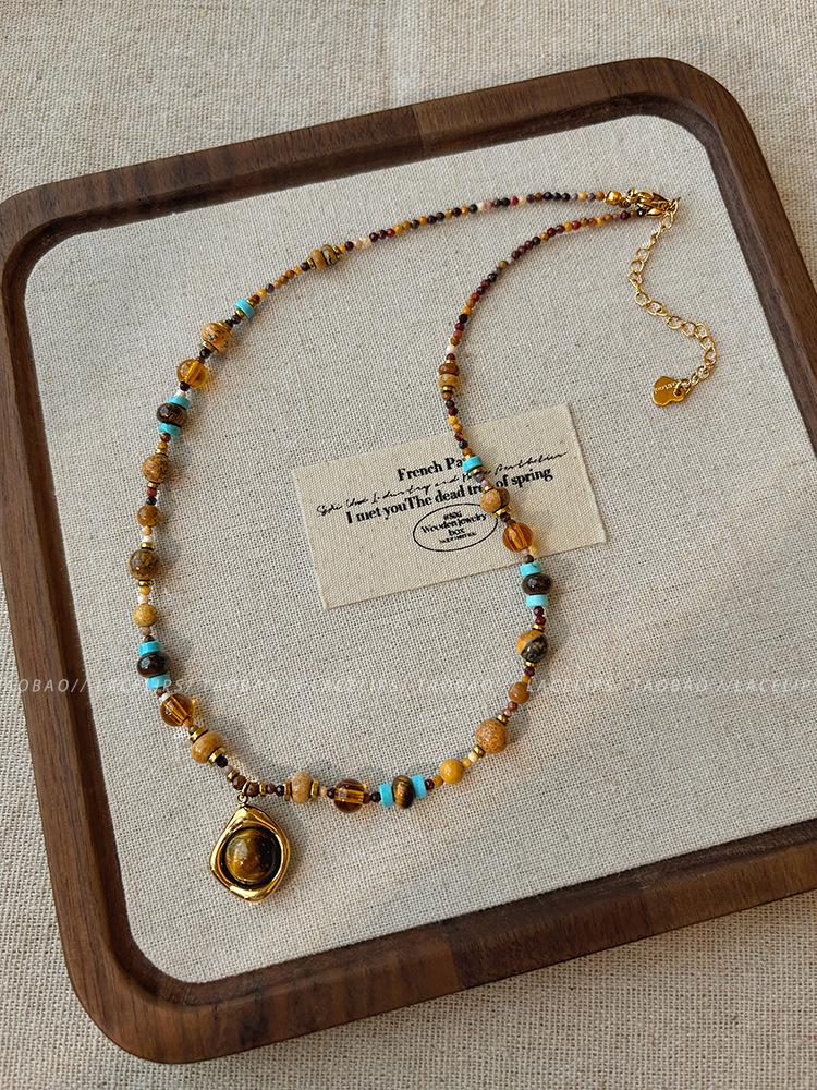 2025 Retro Tiger Eye Necklace: Elegant, Versatile Clavicle Chain with a High-End Luxury Feel
