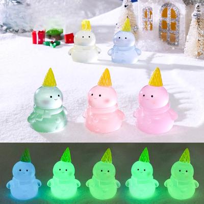 Søte selvlysende mikrolandskap snømenn snøfelt julepynt, tilbehør bil mini ornamenter