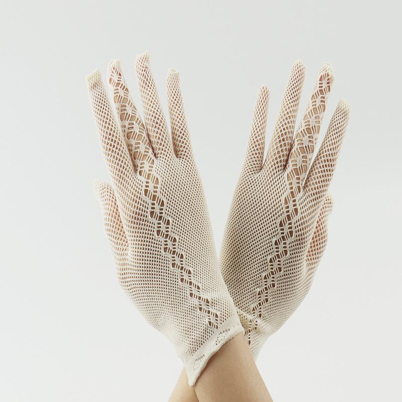 

Black Bridal Gloves Sexy Hollow Mesh Lolita Short Fishing Net Wrist Length Fingerless Gloves Thin Elastic Etiquette Mittens