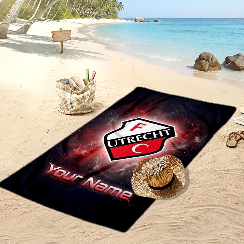 FC Utrecht Personalisiertes Bedrucktes Strandtuch Fußballlogo Unterstützung Benutzerdefinierter Name Text Absorptionsfähiges Handtuch für Sport Reisen Besonderes Geschenk