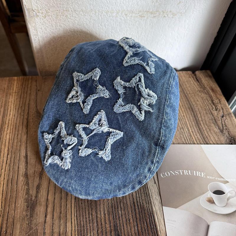 

Vintage Starry Waterwash Denim Beret Hat For Art Fashion And Casual Wear темно-синього кольору