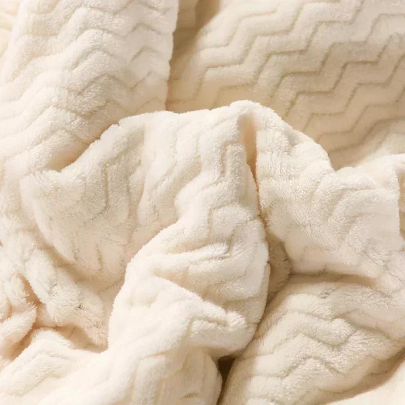 Milk Fleece Podzim Zima Teplé vážené přikrývky do postelí Evropská zesílená Beibei sametová přikrývka Teplá přikrývka