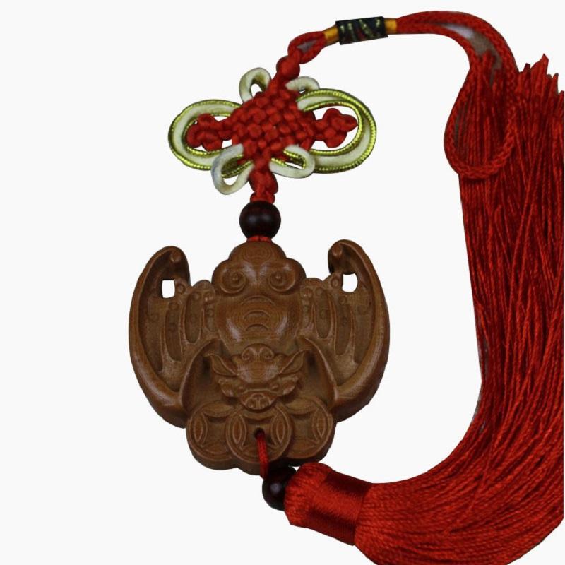 Creative Car Pendant Rearview Mirror Decoration Wood Handmade Carving Bat Hanging Charm Ornaments Automobiles Interior Accessory