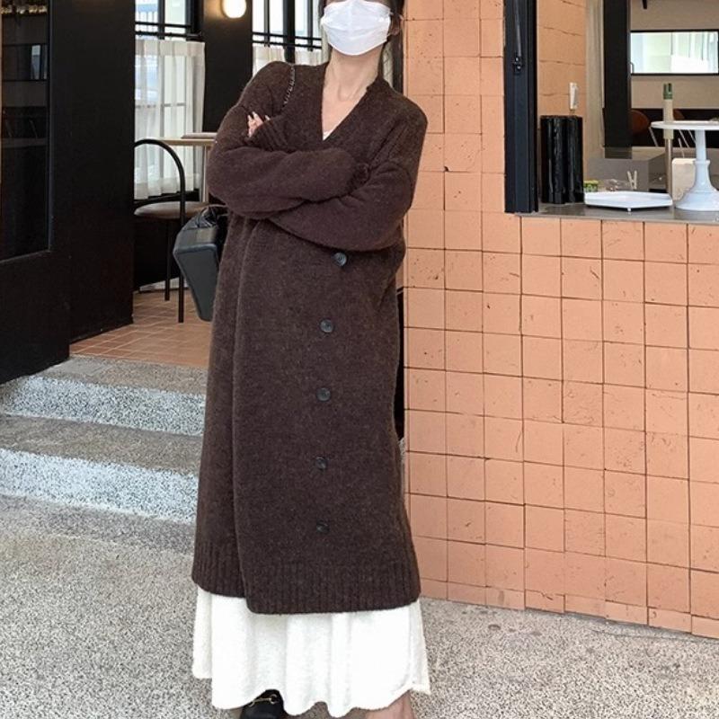 New loose and lazy style medium and long soft waxy skin-friendly sweater for women's autumn and winter gentle knitted cardigan jacket for women