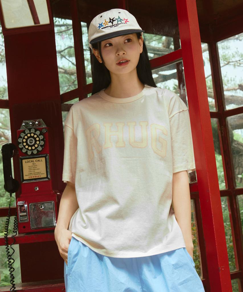 Yunibeoseugameonteu Newtro Prep Rhug T-Shirt_Ivory