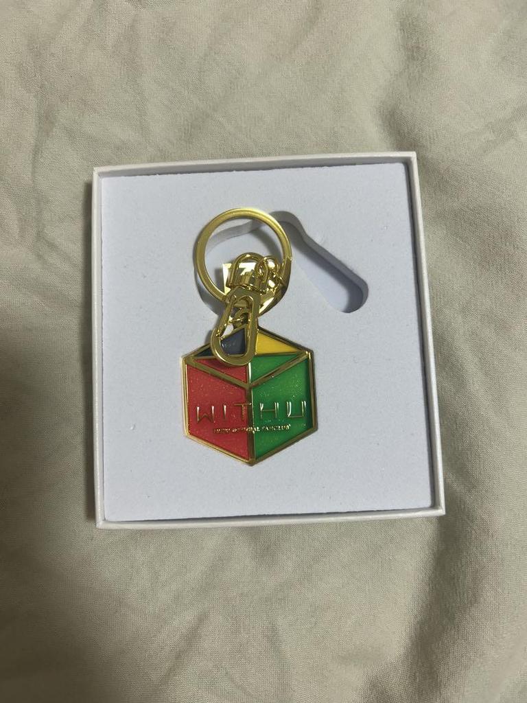 [USED] NiziU withu Ayaka trading card autographed