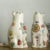 Chinese retro painted ceramic cat creative gift, living room decoration desktop, living room wine cabinet small ornament