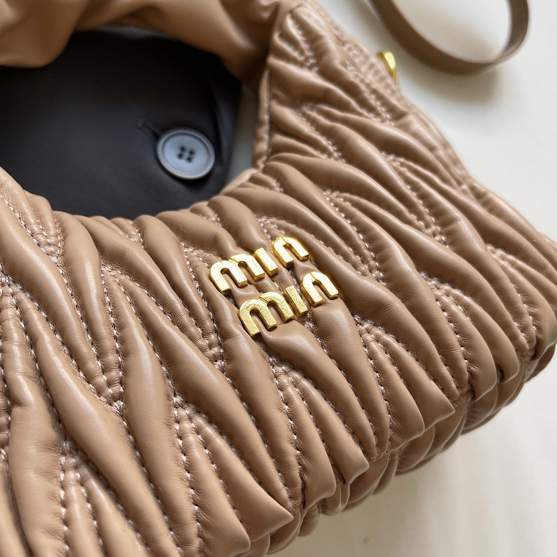 

Folded shoulder bag fashion portable messenger women s bag trend crescent moon cloud dumpling bag хакі