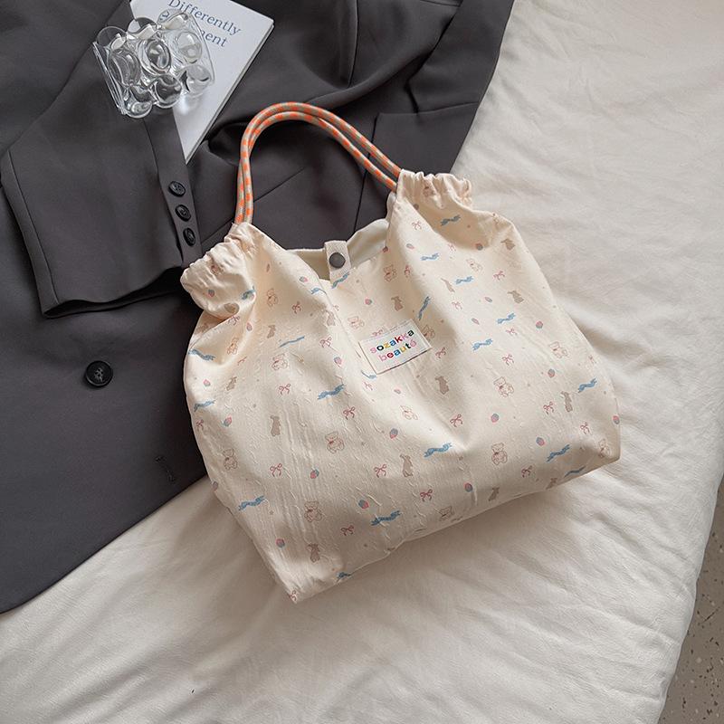 2025 Printed New Large-capacity Commuter Bag Hand Bag Korean Version Shoulder Bag Female Student Cute Canvas Bag