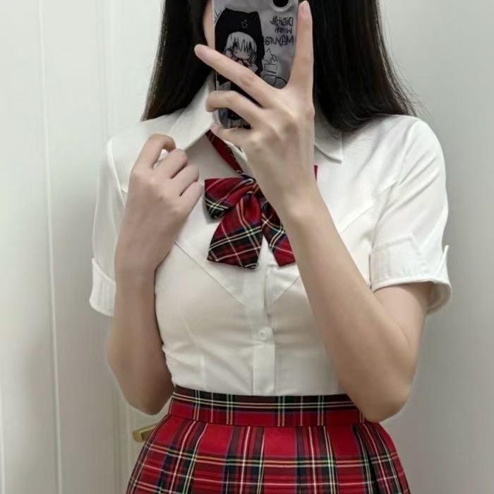 

Комплект юбки в клетку в японском стиле и облегающей талию рубашки с длинным рукавом XS