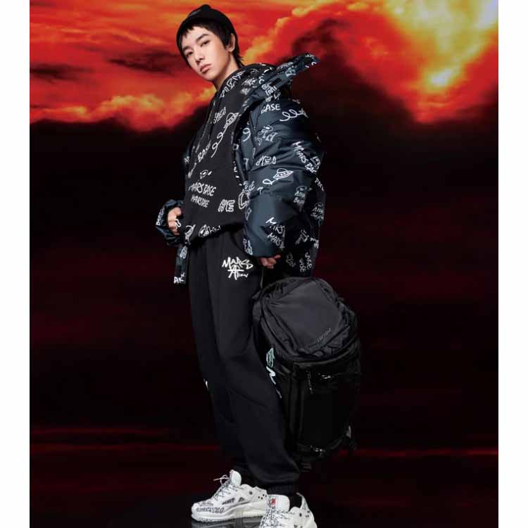 Li-Ning Letter Print Reflective Loose Down Jacket Men Outerwear Black AYMR307-4