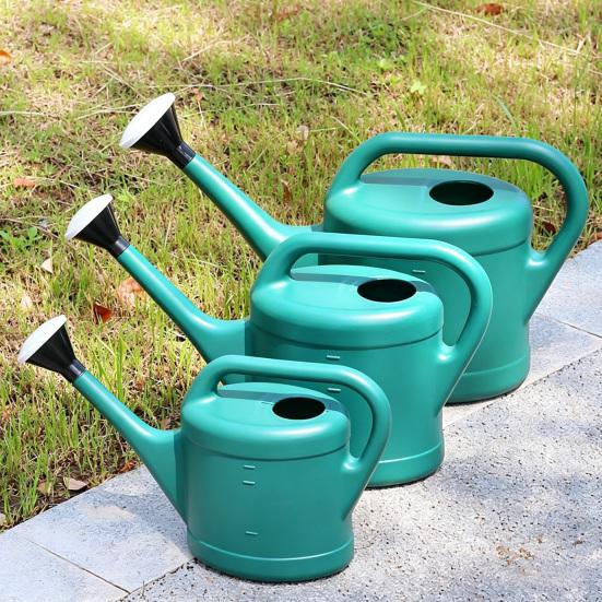 Long Spout Watering Can Sprinkler Head Watering Can Plastic Watering Pot with Handle for Home Indoor Outdoor Gardening