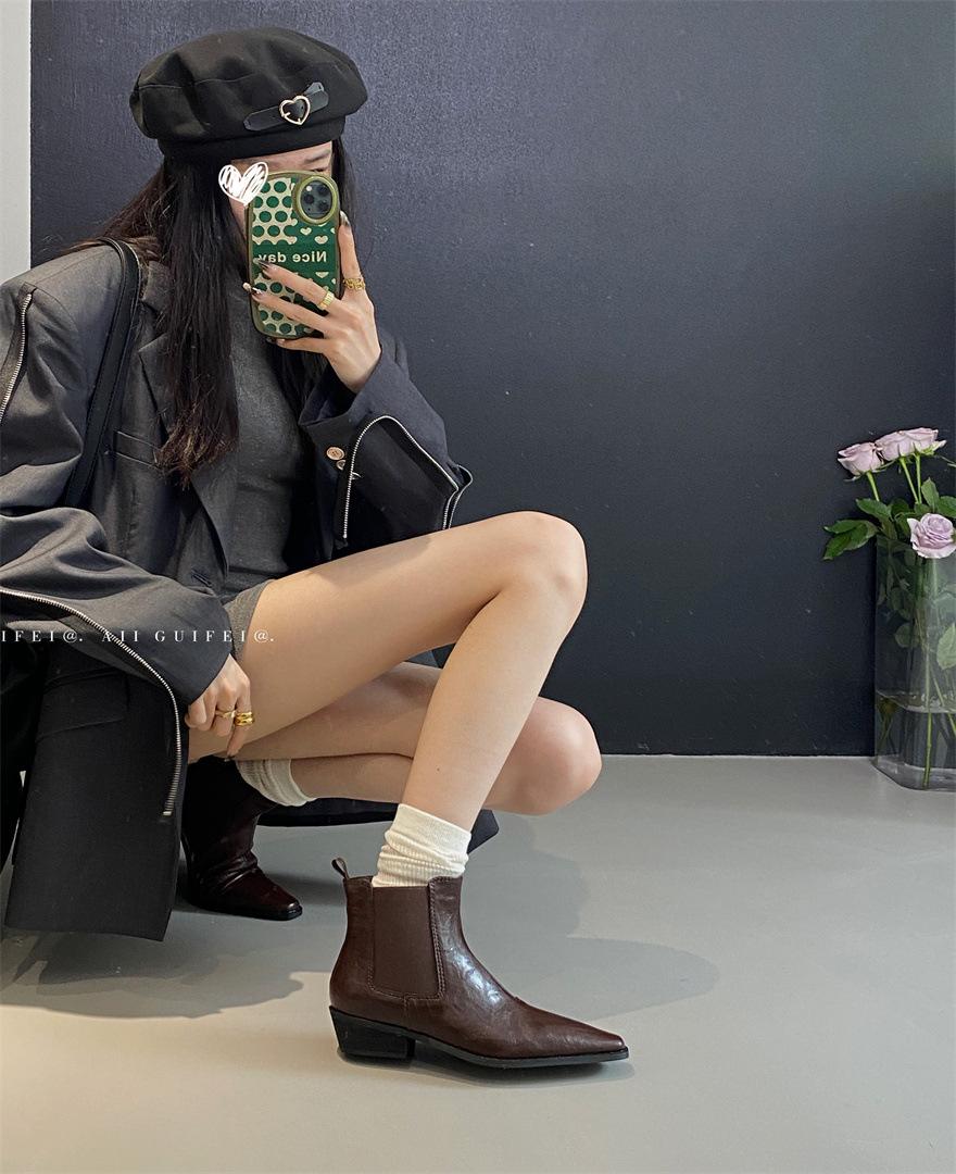 

Grape mother of the same style, new in autumn and winter, rear zipper thick high heel temperament single boots pointed thin short boots women s leathe 39 коричневый