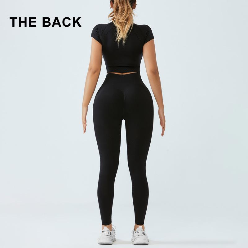 Women's Seamless Yoga Set: Short Sleeve Fitness Top & Butt Lift Leggings