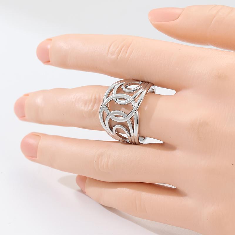 Vintage Hand Carved Women's Ring Ethnic CopperColor Metal Geometry Hollow Daily Wear Party Jewelry Anniversary Gift