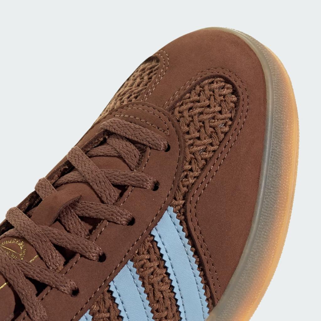 JS1417 adidas Originals Gazelle Indoor Preloved Brown Clear Sky Gum (Women's)