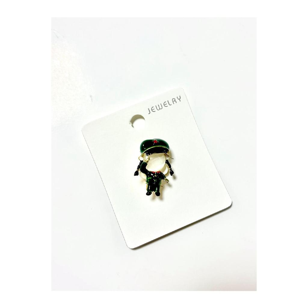 Accessory Female Soldier Profession Brooch
