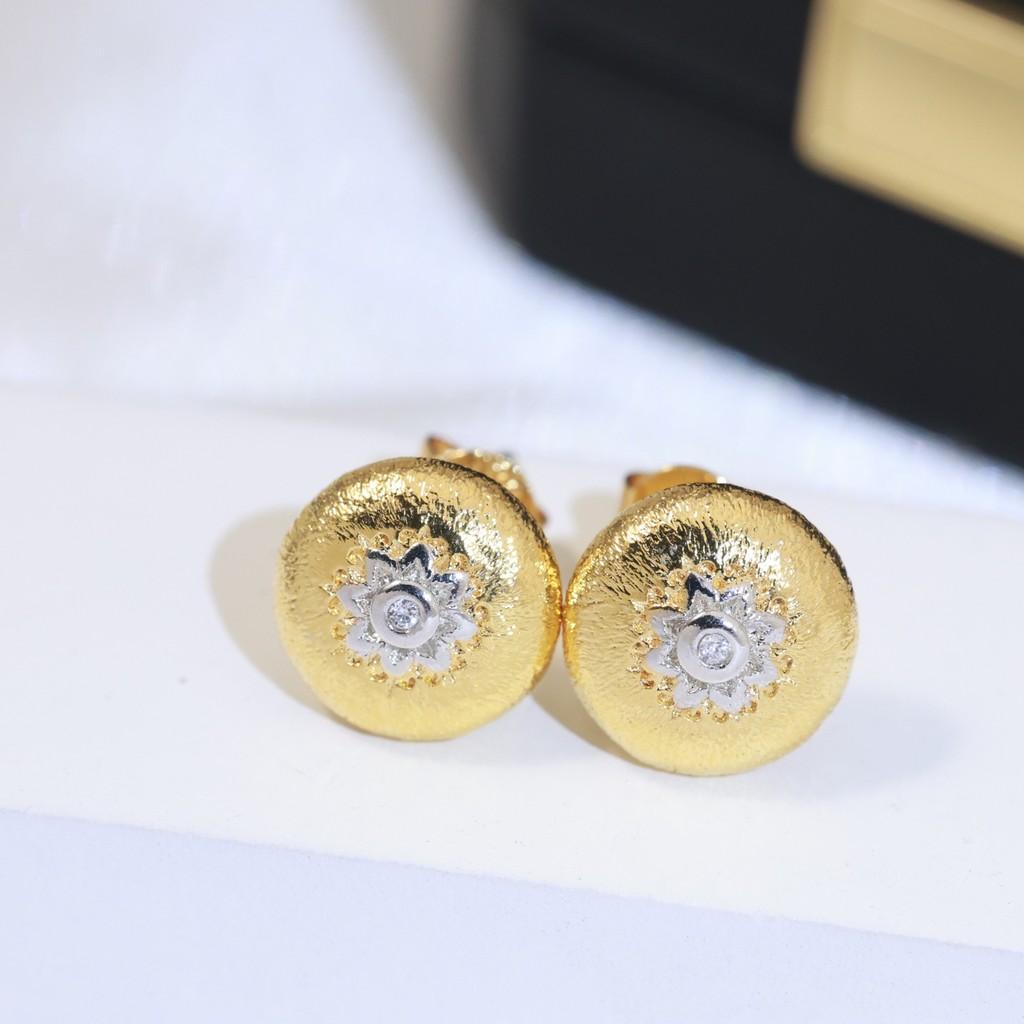 

Італійський ювелірний бренд високого класу, сережки в стилі ретро-палацу, виготовлені з товстого золота 18 карат, з високоякісним розділенням кольорів та гальванічним покриттям Gold