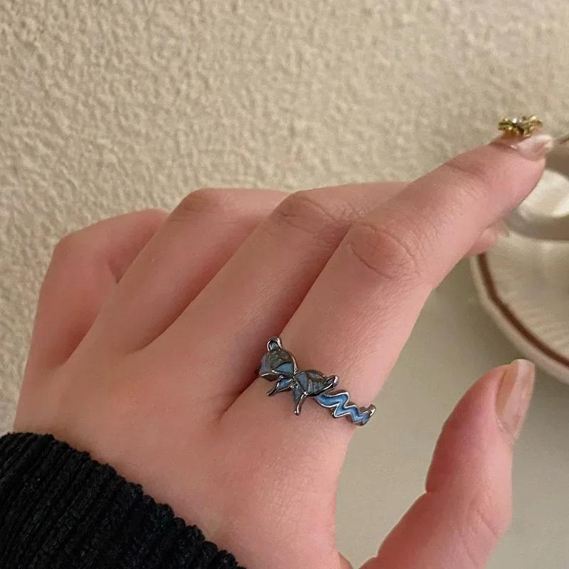 Blue Crystal Butterfly Ring Twisted Wavy Open Ring for Women Vintage Hip Cool Party Jewelry for Men