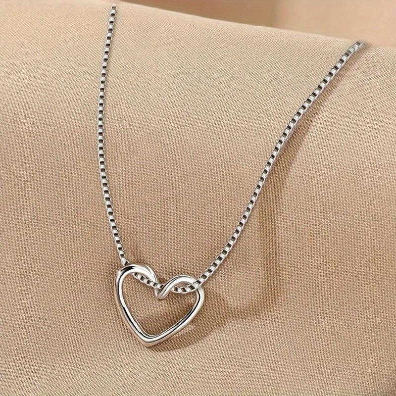 

1 шт. Ожерелье с полым сердцем, Простая цепочка на ключицу, Свежее и элегантное ожерелье, Аксессуар нишевого дизайна серебряный