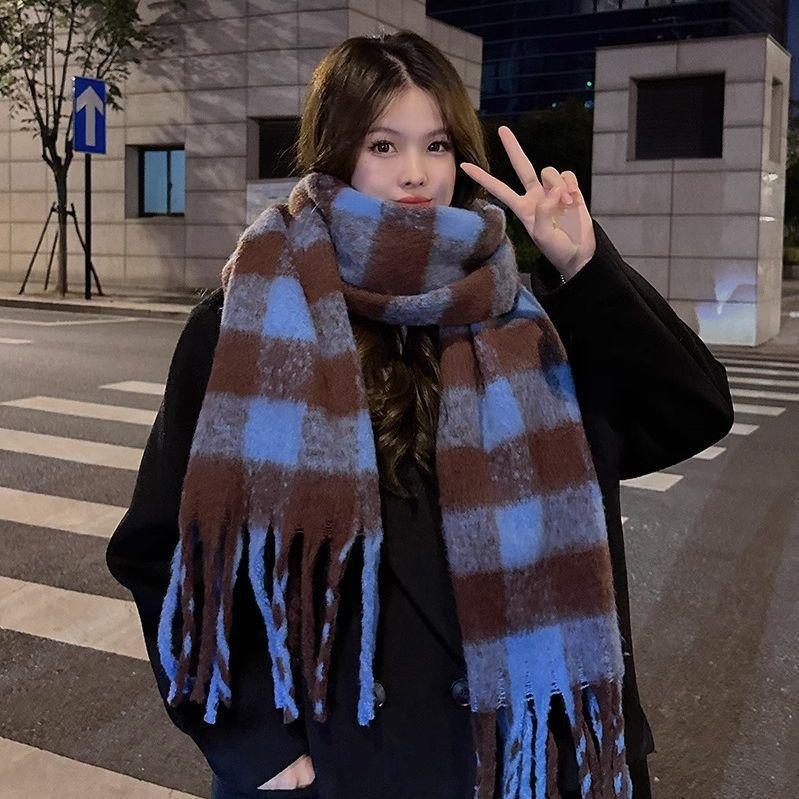 Premium Scarf Women's Autumn and Winter Korean Retro Plaid Shawl Thickened and Warm Yu Shuxin Scarf