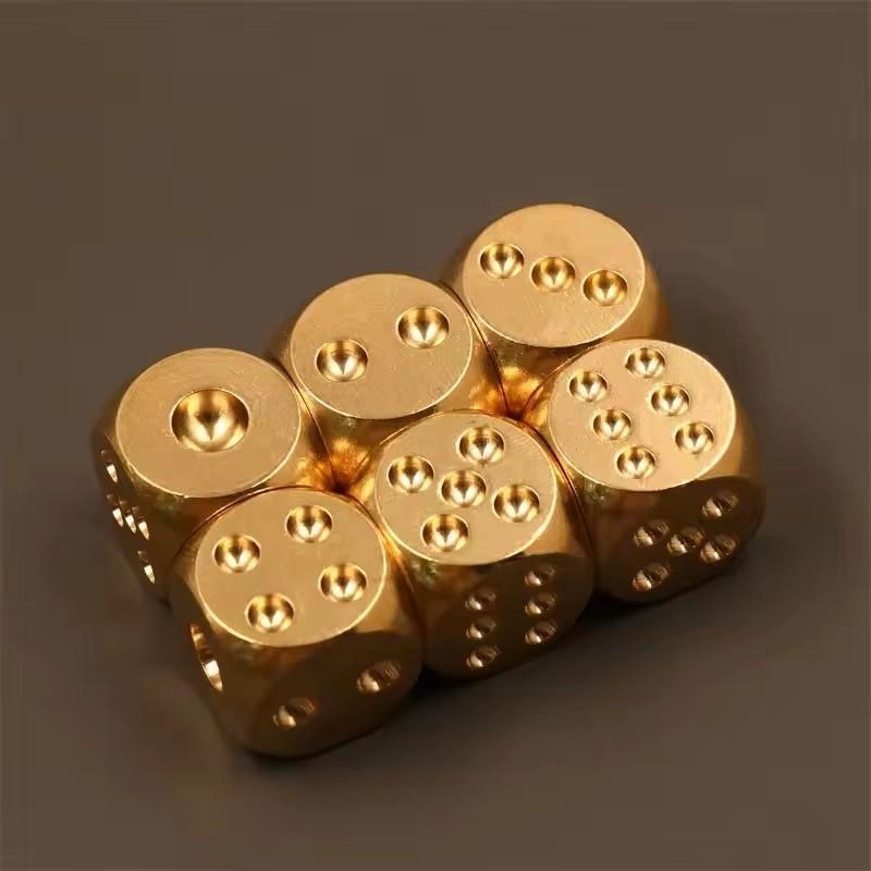 2/3/4/5/6Pcs 15Mm Metal Dice Solid Brass Gold High-Quality 6-Sided Game Dice Hand Polished Stress Relieving Family Gathering Toy