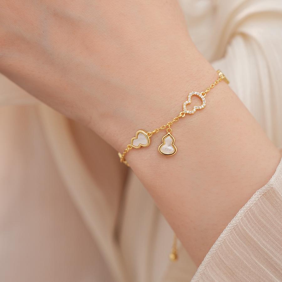 Gold-Plated Gourd Bracelet with Zircon & Mother-of-Pearl - Chic Chinese Retro Hand Jewelry