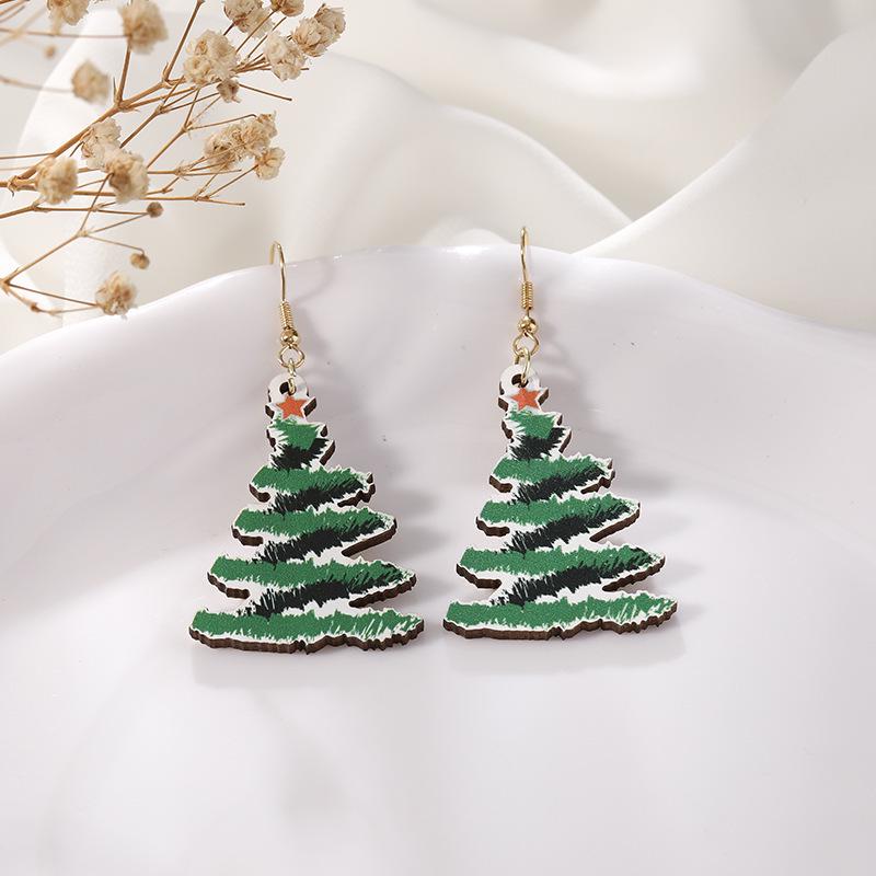 High-End Reindeer Candy Christmas Earrings for Women: Cute Cartoon Holiday Jewelry