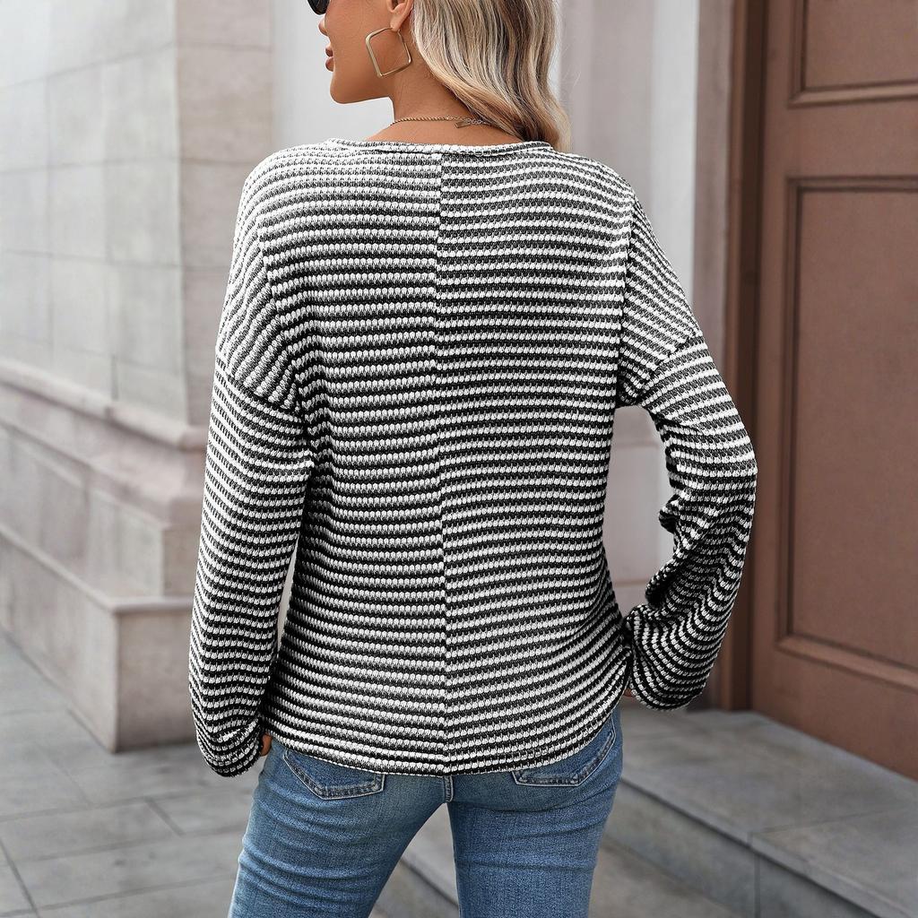 Women's Fashionable V-neck Long Sleeved Knitted Casual Loose T-shirt Top
